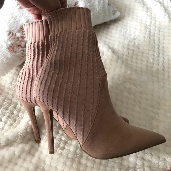 ✨Mauve heeled ankle booties - Picture 3 of 6
